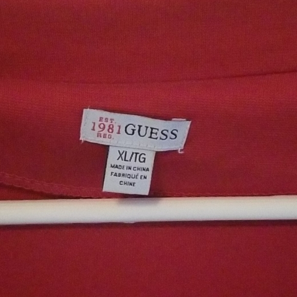 Guess - Picture 2 of 4